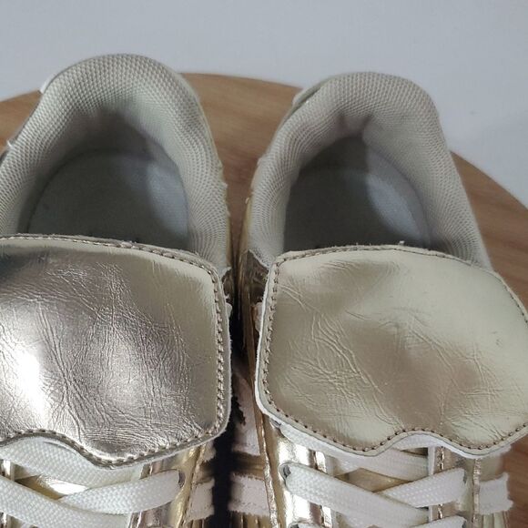 Steve Madden Madrid Metallic Gold Sneakers Gum Sole Size 5.5 - Picture 9 of 11